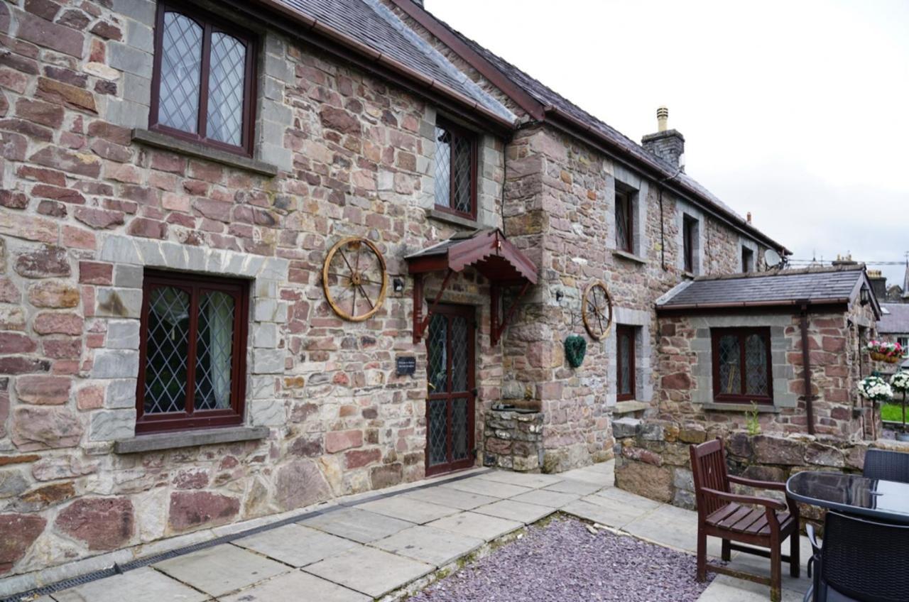 Pentre Riding Stables Hotel Abercraf Exterior photo